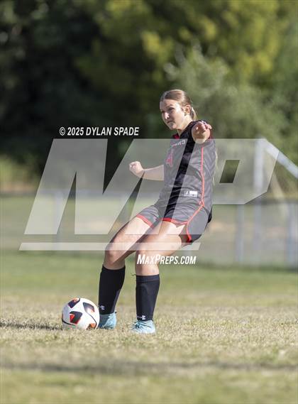 Thumbnail 2 in PikeView vs Princeton photogallery.