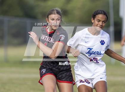 Thumbnail 3 in PikeView vs Princeton photogallery.