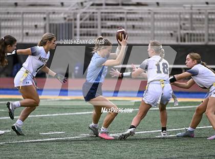 Thumbnail 3 in Pope vs. Marist photogallery.