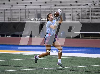 Thumbnail 2 in Pope vs. Marist photogallery.