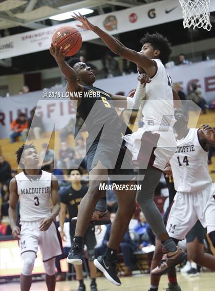 Thumbnail 1 in MacDuffie vs. CBD Montverde Academy (Spalding Hoophall Classic) photogallery.