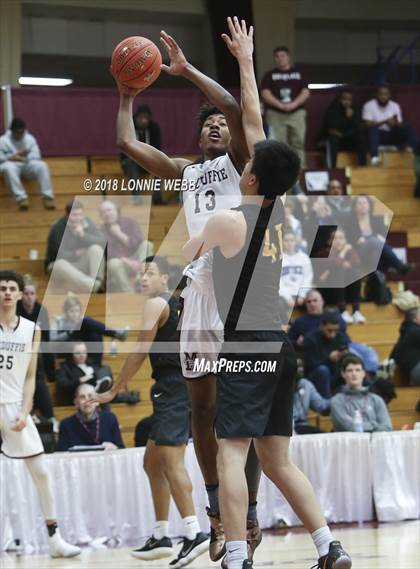 Thumbnail 2 in MacDuffie vs. CBD Montverde Academy (Spalding Hoophall Classic) photogallery.