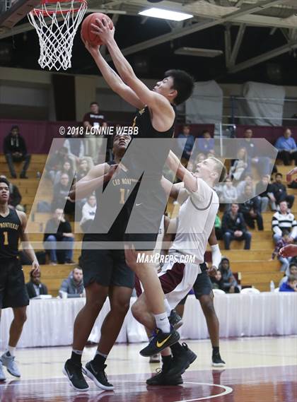 Thumbnail 3 in MacDuffie vs. CBD Montverde Academy (Spalding Hoophall Classic) photogallery.