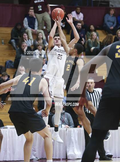 Thumbnail 3 in MacDuffie vs. CBD Montverde Academy (Spalding Hoophall Classic) photogallery.