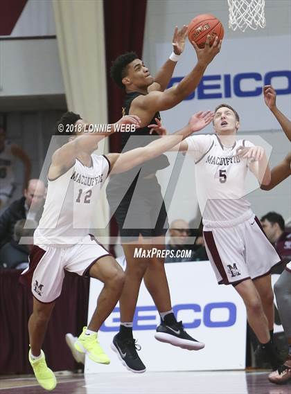 Thumbnail 2 in MacDuffie vs. CBD Montverde Academy (Spalding Hoophall Classic) photogallery.