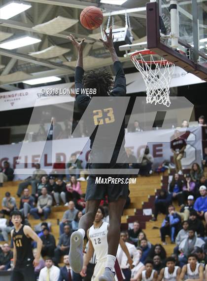Thumbnail 2 in MacDuffie vs. CBD Montverde Academy (Spalding Hoophall Classic) photogallery.