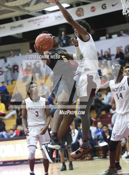 Thumbnail 3 in MacDuffie vs. CBD Montverde Academy (Spalding Hoophall Classic) photogallery.