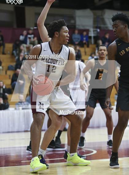 Thumbnail 3 in MacDuffie vs. CBD Montverde Academy (Spalding Hoophall Classic) photogallery.