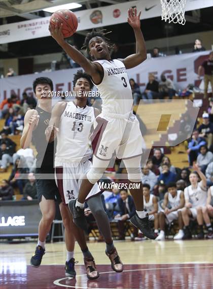 Thumbnail 3 in MacDuffie vs. CBD Montverde Academy (Spalding Hoophall Classic) photogallery.