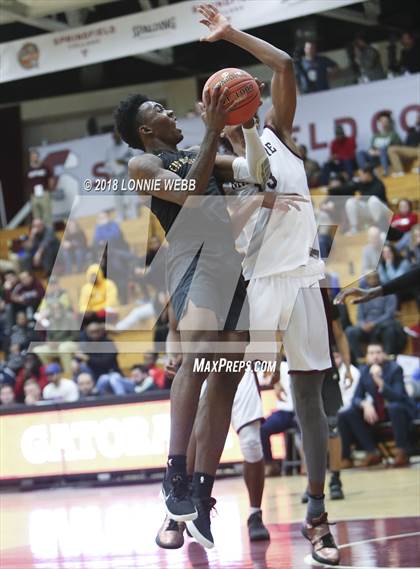 Thumbnail 1 in MacDuffie vs. CBD Montverde Academy (Spalding Hoophall Classic) photogallery.