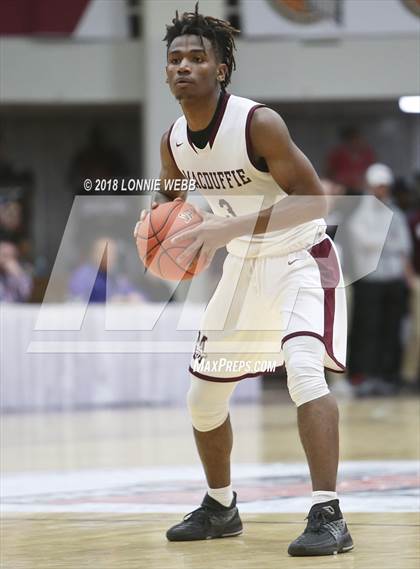 Thumbnail 1 in MacDuffie vs. CBD Montverde Academy (Spalding Hoophall Classic) photogallery.