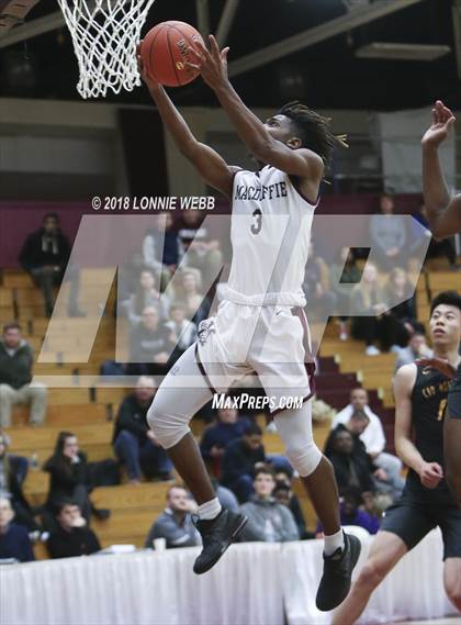 Thumbnail 2 in MacDuffie vs. CBD Montverde Academy (Spalding Hoophall Classic) photogallery.
