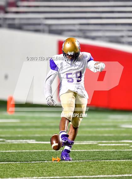 Thumbnail 3 in Osceola vs. Harding Academy (AAA 3A State Final) photogallery.