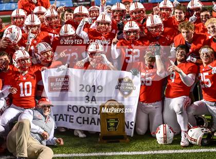 Thumbnail 1 in Osceola vs. Harding Academy (AAA 3A State Final) photogallery.