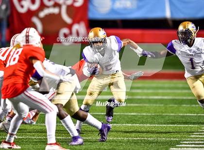 Thumbnail 2 in Osceola vs. Harding Academy (AAA 3A State Final) photogallery.
