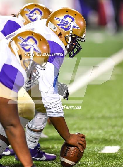 Thumbnail 3 in Osceola vs. Harding Academy (AAA 3A State Final) photogallery.