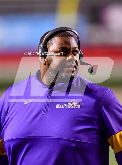 Thumbnail 1 in Osceola vs. Harding Academy (AAA 3A State Final) photogallery.