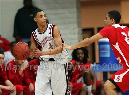 Thumbnail 3 in Salesian vs. St. Mary's photogallery.