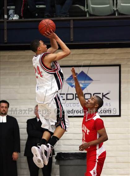 Thumbnail 2 in Salesian vs. St. Mary's photogallery.