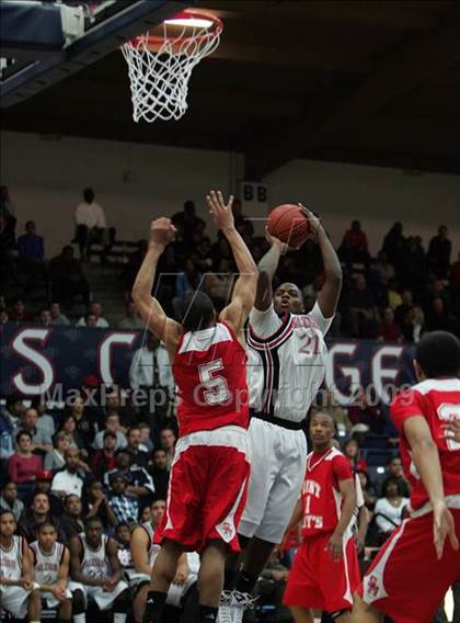 Thumbnail 1 in Salesian vs. St. Mary's photogallery.