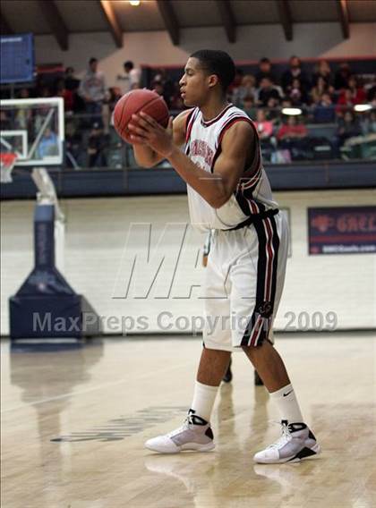 Thumbnail 3 in Salesian vs. St. Mary's photogallery.