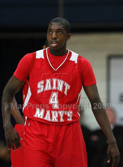 Thumbnail 2 in Salesian vs. St. Mary's photogallery.