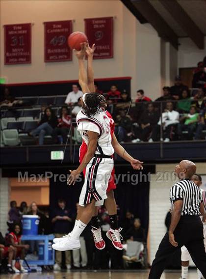 Thumbnail 3 in Salesian vs. St. Mary's photogallery.