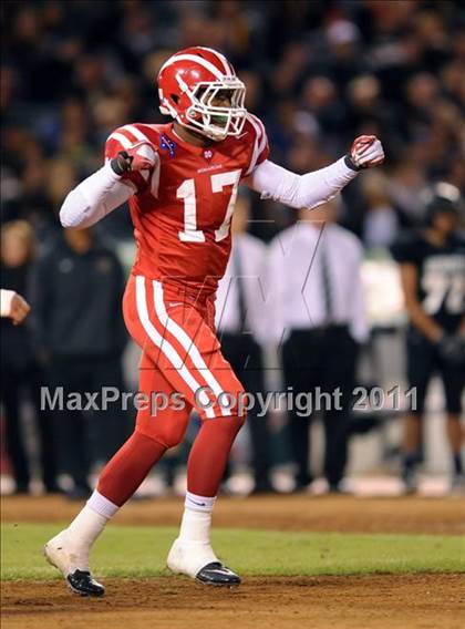 Thumbnail 3 in Mater Dei vs. Servite photogallery.