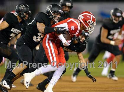 Thumbnail 1 in Mater Dei vs. Servite photogallery.