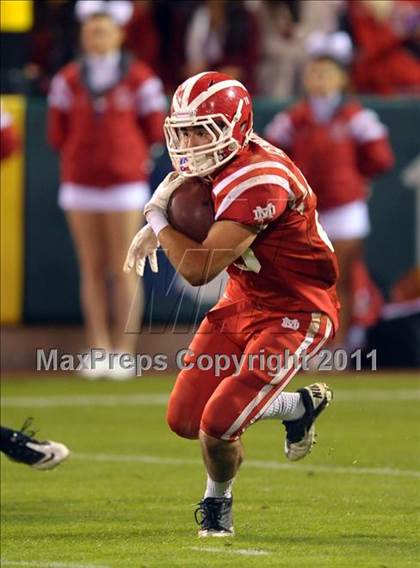 Thumbnail 2 in Mater Dei vs. Servite photogallery.