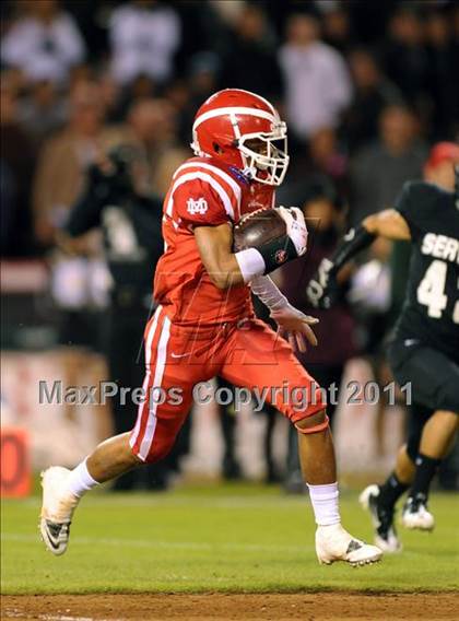 Thumbnail 3 in Mater Dei vs. Servite photogallery.