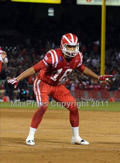 Thumbnail 3 in Mater Dei vs. Servite photogallery.