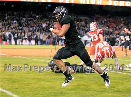 Thumbnail 1 in Mater Dei vs. Servite photogallery.