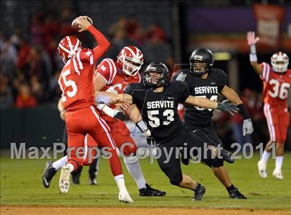 Thumbnail 2 in Mater Dei vs. Servite photogallery.