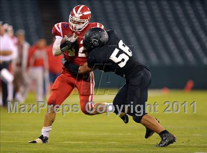 Thumbnail 3 in Mater Dei vs. Servite photogallery.