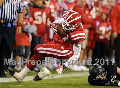 Thumbnail 1 in Mater Dei vs. Servite photogallery.