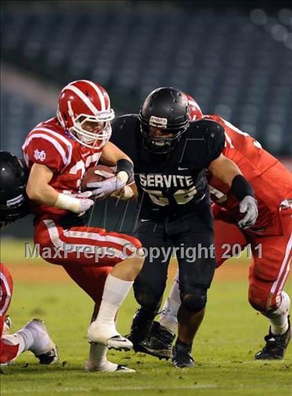 Thumbnail 3 in Mater Dei vs. Servite photogallery.