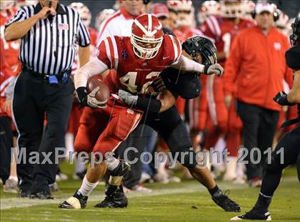 Thumbnail 2 in Mater Dei vs. Servite photogallery.