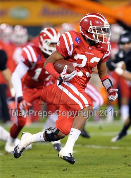 Thumbnail 3 in Mater Dei vs. Servite photogallery.
