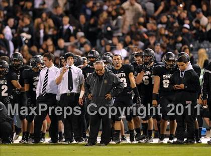 Thumbnail 2 in Mater Dei vs. Servite photogallery.