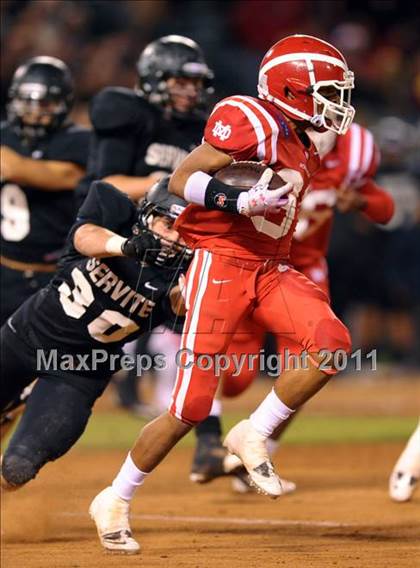 Thumbnail 1 in Mater Dei vs. Servite photogallery.