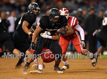 Thumbnail 3 in Mater Dei vs. Servite photogallery.