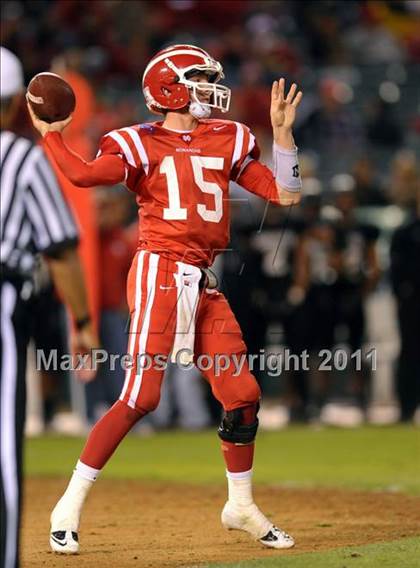Thumbnail 1 in Mater Dei vs. Servite photogallery.
