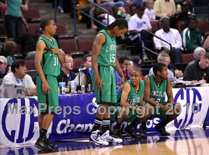 Thumbnail 3 in Lincoln vs. St. Francis (CIF State D2 Final) photogallery.