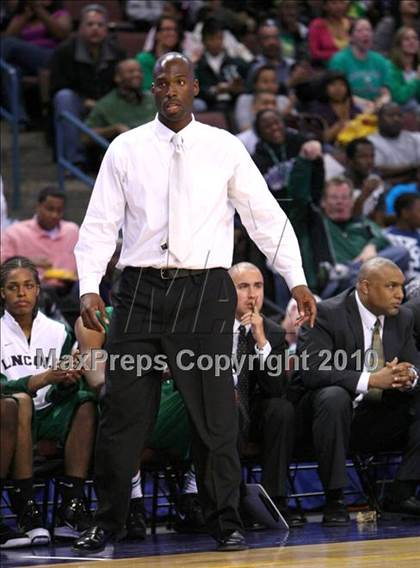 Thumbnail 1 in Lincoln vs. St. Francis (CIF State D2 Final) photogallery.
