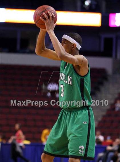 Thumbnail 3 in Lincoln vs. St. Francis (CIF State D2 Final) photogallery.