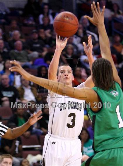 Thumbnail 1 in Lincoln vs. St. Francis (CIF State D2 Final) photogallery.