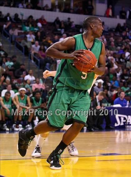 Thumbnail 1 in Lincoln vs. St. Francis (CIF State D2 Final) photogallery.