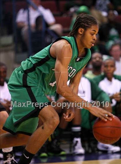 Thumbnail 2 in Lincoln vs. St. Francis (CIF State D2 Final) photogallery.