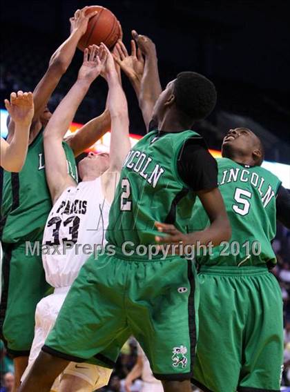 Thumbnail 2 in Lincoln vs. St. Francis (CIF State D2 Final) photogallery.